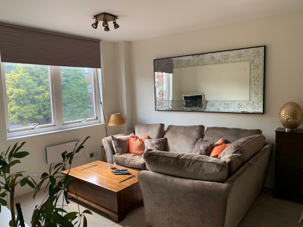 4 The Courtyard Central Windsor 2Br Bagian luar foto